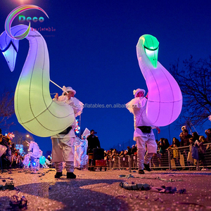 Costume Gonfiabile da Cigno Bianco con Illuminazione LED per Parate di Strada all'Aperto - Product Image 4