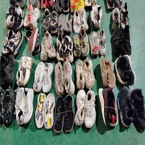 Chaussures de sport de basket-ball d'occasion originales pour hommes, chaussures en stock mixte en Chine pour adulte - Product Image 4