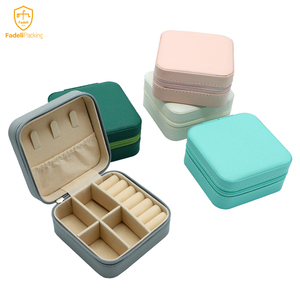 Estuches de Joyería Portátiles de Cuero PU FADELI FDL-SN102 con Logotipo Personalizado al por Mayor, Cajas de Joyería Pequeñas para Viaje, para Anillos y Collares - Product Image 2