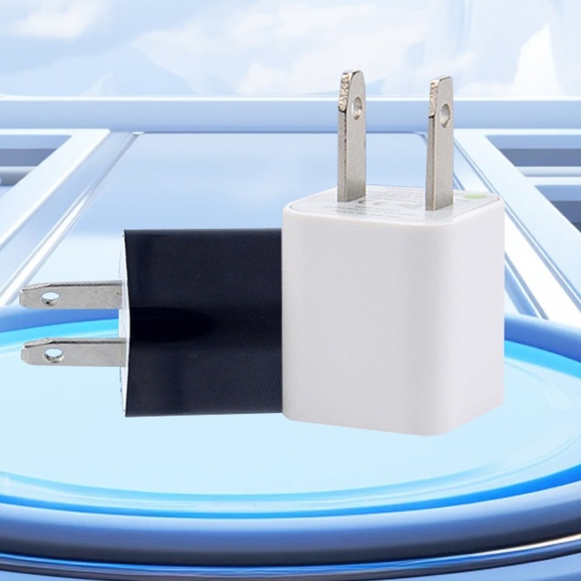 Single Port USB Phone Charger Applicable to Tablet Computers Universal Phones Preferred Power Adapter