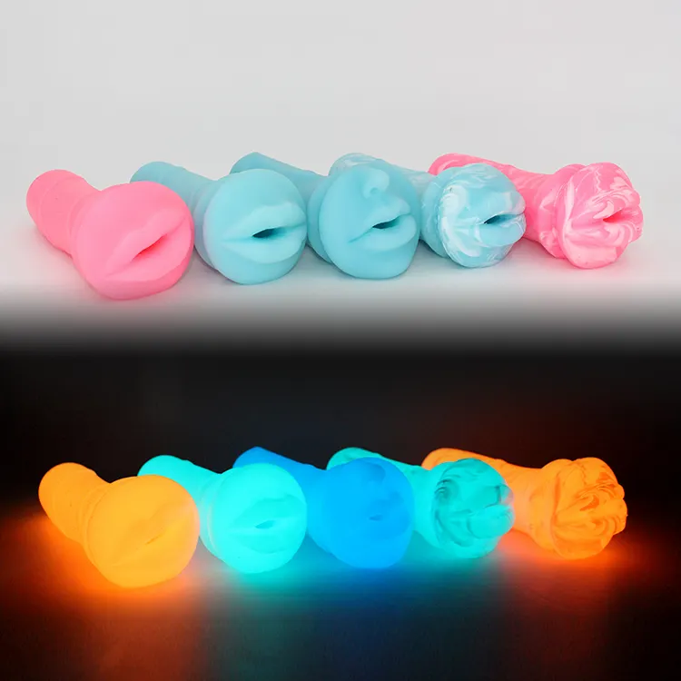 2021 New Arrival Male Masturbator Silicone Artificial Mouth Oral Sex Masturbator cup