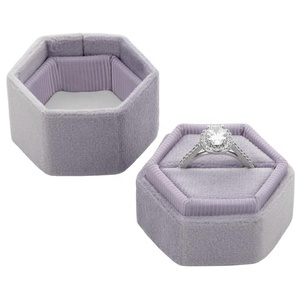 <span class=keywords><strong>Boîte</strong></span> d'anneaux de mariage <span class=keywords><strong>personnalisée</strong></span>, <span class=keywords><strong>boîte</strong></span> <span class=keywords><strong>à</strong></span> bijoux en velours <span class=keywords><strong>à</strong></span> hexagone, expédition gratuite - Product Image 5