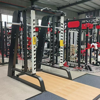 Rack de musculation tout-en-un multifonction avec machine Smith, équipement de gym commercial pour l'entraînement complet du corps