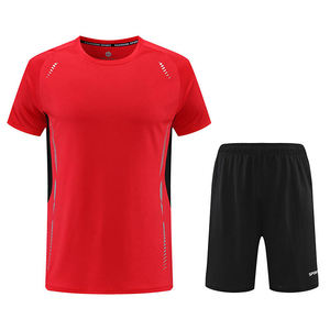 2025 ensemble de vêtements de sport de football à séchage rapide pour hommes maillots de football personnalisés avec uniformes de coupe automatisés - Product Image 3