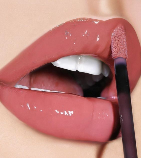 Лидер продаж, блеск для губ oem, оптовая продажа, большой пигмент, блестящий блеск для губ, трубки 5 мл, нюдовый блеск для губ, частный