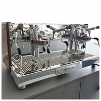Machine à café professionnelle italienne semi-automatique à deux groupes pour barista