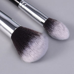 Pinceaux de maquillage professionnels en poils synthétiques avec manche en bois, pour artistes, marque privée, pour fond de teint, blancs, 15 pièces, vente en gros directe usine - Product Image 4
