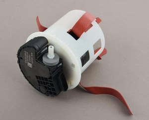 Offre Spéciale usine nouveau MODULE DE <span class=keywords><strong>POMPE</strong></span> ADBLUE <span class=keywords><strong>AD</strong></span>-<span class=keywords><strong>BLUE</strong></span> 9A713196901 pour PORSCHE MACAN 3.0TD V6 <span class=keywords><strong>AD</strong></span> Diesel PAC131969 8R0 131 969D G - Product Image 1