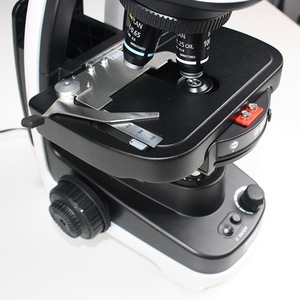 Microscopio Digital Nikon Ei de Enfoque Manual, Modelo Blanco para Uso en Laboratorio - Product Image 4