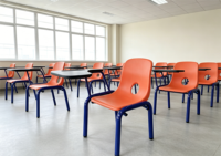 Chaise d'écolier moderne en plastique durable avec tablette d'écriture, chaise de formation pour salle de classe, pour enfants, prix d'usine