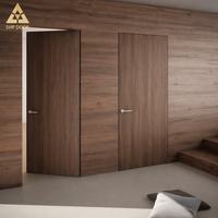 Porte dissimulée en alliage d'aluminium finition bois minimaliste, insonorisation intérieure, chambre à coucher, mur TV, salon, villa