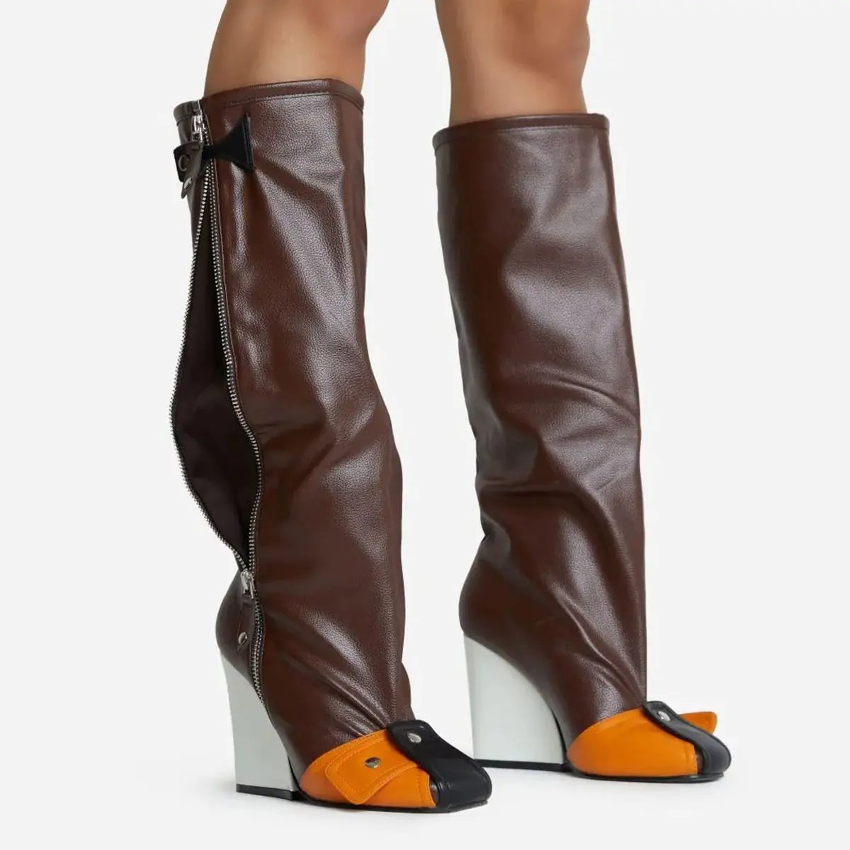 Botas femininas de design de marca até o joelho com bico quadrado com zíper exterior calças de salto grosso de formato exclusivo para o inverno