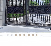 Portails principaux extérieurs en fer forgé à double battant, design grille moderne, les mieux notés, pour villas et zones résidentielles