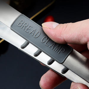 Pince à pain en acier inoxydable 304 avec poignée en silicone résistante à la chaleur, idéale pour la cuisson, le barbecue et les buffets - Product Image 3