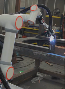 Robot Colaborativo FAO de Seis Ejes, con un Alcance de Brazo de 620 mm y una Carga Útil de 3 Kilogramos, Aplicado en Estaciones de Soldadura - Product Image 5