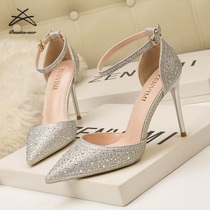 <span class=keywords><strong>Scarpe</strong></span> da <span class=keywords><strong>sposa</strong></span> da <span class=keywords><strong>sposa</strong></span> con Strap alla moda da donna con tacco a punta tacco alto Sexy <span class=keywords><strong>scarpe</strong></span> da donna - Product Image 2