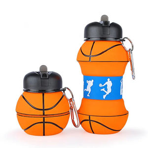 Bouteille d'eau portable en silicone anti-fuite de 550 ml pour les sports de plein air, les enfants, pliable, football/basketball, peut être accrochée à un sac à dos - Product Image 4
