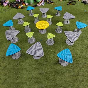 Ensemble d'équipement de terrain de jeu pour enfants <span class=keywords><strong>Jeux</strong></span> de jardin en plein air Équipement d'entraînement d'équilibre pour enfants Pile de fleurs de prunier personnalisable - Product Image 4