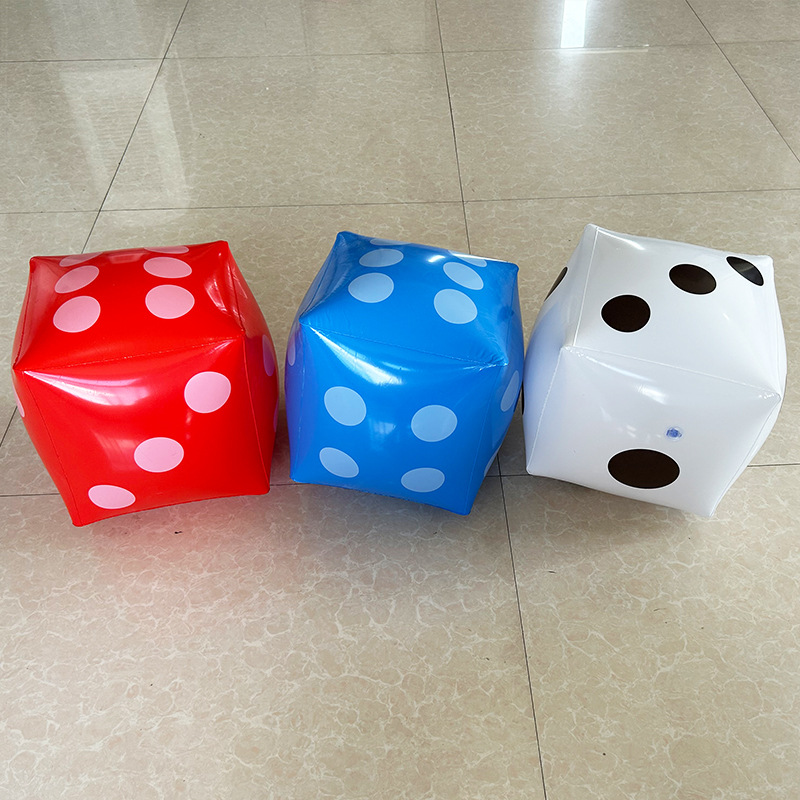 Dados inflables de 30 cm, rojos.