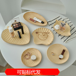 Plateau à bijoux Ocean Breeze Leaf, plateau en bois artificiel, style moderne minimaliste, pour la présentation de bijoux - Product Image 5