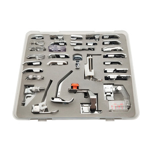Ensemble de <span class=keywords><strong>32</strong></span> <span class=keywords><strong>pieds</strong></span> <span class=keywords><strong>presseurs</strong></span> de haute qualité et pratiques avec manuel d'instructions en anglais pour un transport et un rangement faciles - Product Image 1