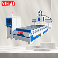 Fresadora CNC de 3 Ejes para Madera de 1300x2500mm, Grabador de Alta Velocidad con Husillo Único, DSP NC-Studio, Motor de 3.5-5.5kW, Bomba y Mesa de Vacío