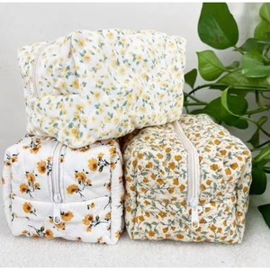 Échantillon Gratuit - Promotion : Trousse de Maquillage Légère et Mignonne pour Femme, Motif Vichy Bleu, Petite Pochette Cosmétique Florale en Polyester - Product Image 3