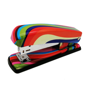 <span class=keywords><strong>Agrafeuse</strong></span> de bureau manuelle en métal, design floral imprimé, pour 20 feuilles, agrafes 24/6, modèle standard et élégant - Product Image 2