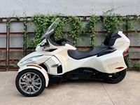 Trike Can-Am Spyder RT Limited d'occasion, moteur Rotax 1330cc, faible kilométrage, sièges chauffants et CarPlay (véhicule de tourisme haut de gamme à 3 roues)