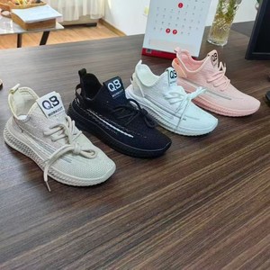 2025 vente en gros de haute qualité hommes mode chaussures de sport hommes chaussures de <span class=keywords><strong>basket</strong></span>-ball en plein air chaussures de course décontractées livraison aléatoire - Product Image 1