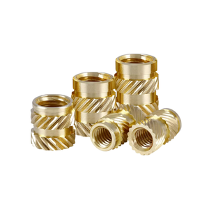 Tuercas remachables de latón al por mayor, chapadas en oro, moleteadas, de acero al carbono, de acero inoxidable y de zinc. - Product Image 1