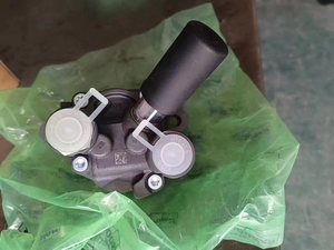 Vente directe d'usine de pompe à carburant de camion 1539298 0440020057. Pièces de pompe à carburant de camion et composants de camion de haute qualité. - Product Image 4