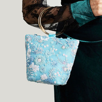 Tas Tangan Biru Langit Unik Desainer dengan Bordir Payet Bunga, Pegangan Cincin Bundar, Mewah, Elegan, Portabel, untuk Wanita
