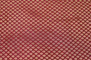 Tissu brocart poly floral abstrait écologique de qualité supérieure avec texture brillante pour robes ethniques et vêtements de créateurs pour filles - Product Image 4