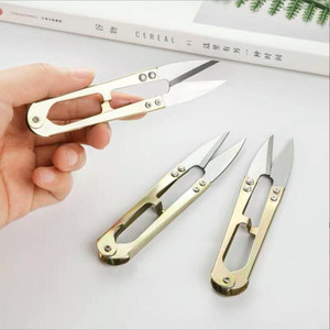 Ciseaux à point de croix, ciseaux en forme de U, coupe-fils jaunes, outils de point de croix en forme de U, fabricants de petits cadeaux. - Product Image 3