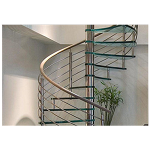 Scala a chiocciola fantasiosa con tubo centrale verniciato a polvere colorato e gradini in compensato verniciato, per studio artistico - Product Image 5