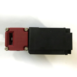 Interruptor de Seguridad para Puerta con Bloqueo D4NL-1DFA-BS-F2 - Product Image 1