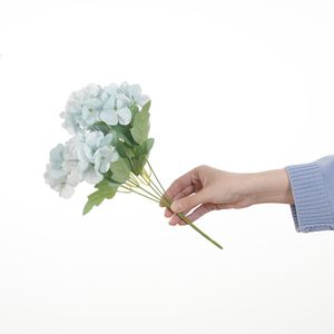 زهور الهيدرانجيا الاصطناعية ذات الأزهار الكبيرة ذات الخمسة فروع مناسبة جدًا لتزيين المنزل وديكور الشرفة - Product Image 6