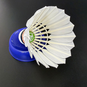 Volant <span class=keywords><strong>en</strong></span> plumes <span class=keywords><strong>d</strong></span>'oie de <span class=keywords><strong>classe</strong></span> a de qualité de tournoi personnalisé OEM Navette de badminton Sandwich Liège <span class=keywords><strong>Prix</strong></span> <span class=keywords><strong>d</strong></span>'usine SNOWPEAK C1130 - Product Image 3