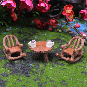ชุดเก้าอี้โยกขนาดเล็ก โต๊ะและเก้าอี้เรซิ่นสำหรับสวน ของตกแต่งสวนแบบ DIY สำหรับปลูกไม้อวบน้ำ - Product Image 1