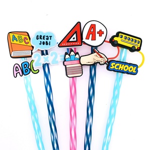 ชุดอุปกรณ์ตกแต่งหลอดดูดน้ำสำหรับนักเรียน ซีรีส์ Back to School Season หมวกฟาง 10 มม. หัวเข็มขัดตกแต่ง ป้องกันฝุ่น ทำจากพลาสติก - Product Image 3
