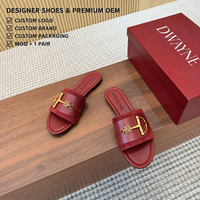 Nouvelles sandales de luxe 2026 pour hommes et femmes, en daim de haute qualité, avec boucle métallique, style décontracté d'été
