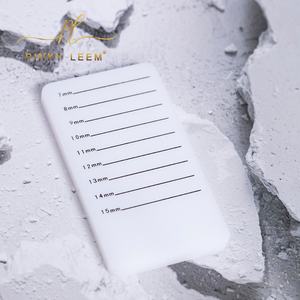 Outils professionnels pour extensions de cils en gros, plaque d'échelle en acrylique blanc pour extensions de cils, modèles portables, plaque arrière à fleurs ouvertes - Product Image 4