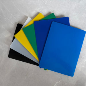 Geomembrana de HDPE Anti-UV para Piscifactorías y Camaroneras, Diseño Moderno - Product Image 1