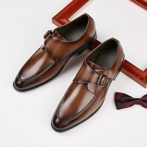 รองเท้าหนังแท้แบบ Monk Strap สำหรับผู้ชาย หัวแหลม ปิดด้วยหัวเข็มขัด สีพื้น เรียบหรู เหมาะสำหรับทุกโอกาส ทุกฤดู - Product Image 3