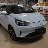 JMEV EV3, Auto Eléctrico de Nueva Energía, 290 KM de Autonomía, Sedán de 5 Puertas y 4 Asientos, Volante a la Izquierda, Automático