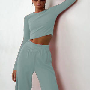 Personnalisé Été Casual Survêtement 2 Pièces Femme, Ensemble Court Femmes Costume Plissé Dames Ensembles/ - Product Image 2