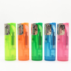 Briquet à gaz coupe-vent classique en plastique DONGYI pour le camping, vente en gros d'usine avec logo personnalisé - Product Image 4