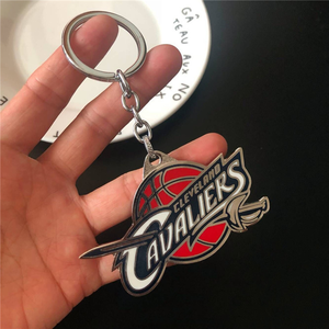 Llaveros de metal de baloncesto de entrega directa de alta calidad Colección Brave Bulls y colgantes conmemorativos - Product Image 2