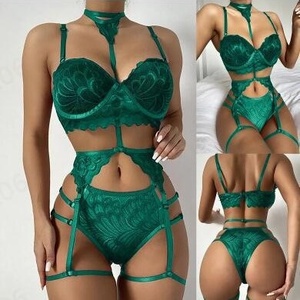 Conjunto de lencería sexy de tres piezas con liguero de elastano y cuello halter de encaje, directo de fábrica - Product Image 4